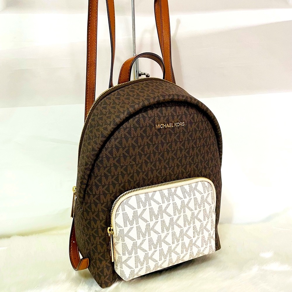 Michael Kors Erin Medium Vanilla Multi Backpack - Picture 11 of 15